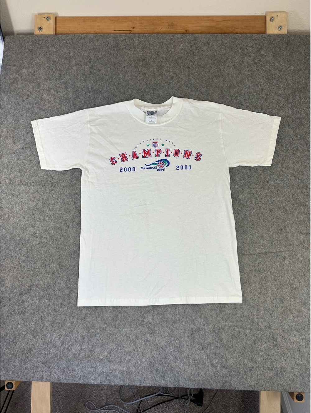 Vintage Milwaukee Wave Soccer Champion Short Sleeve Medium T Shirt